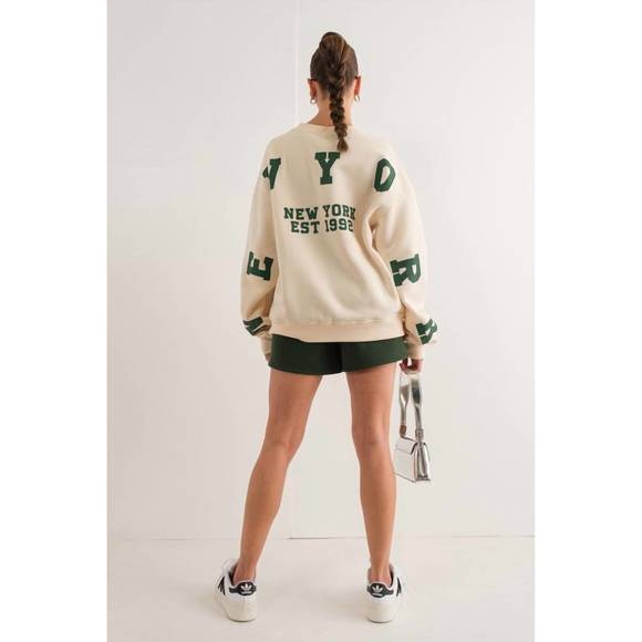 NEW PRETTY GARBAGE the new york oversize sweatshirt in cream - Picture 2 of 5